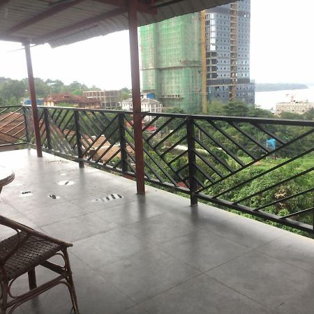 Golden Rooster Hotel Sihanoukville Buitenkant foto